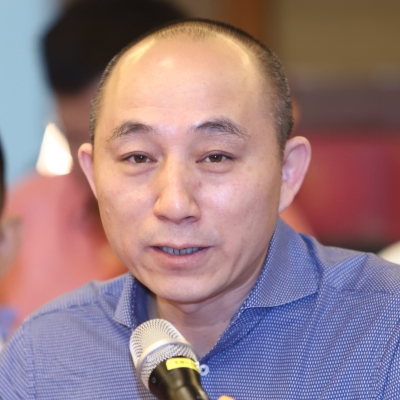 左立-北京大學(xué)人民醫(yī)院腎內(nèi)科主任、教授、博士生導(dǎo)師